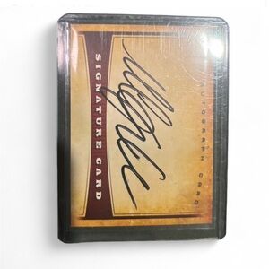 Micheal C Hall Dexter Morgan Autographed Trading Card